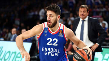 ISTANBUL, TURKEY - OCTOBER 04: Vasilije Micic, #22 of Anadolu Efes Istanbul in action during the Turkish Airlines EuroLeague match between Anadolu Efes Istanbul and FC Barcelona at Sinan Erdem Dome on October 04, 2019 in Istanbul, Turkey. (Photo by Aykut Akici/Euroleague Basketball via Getty Images)
